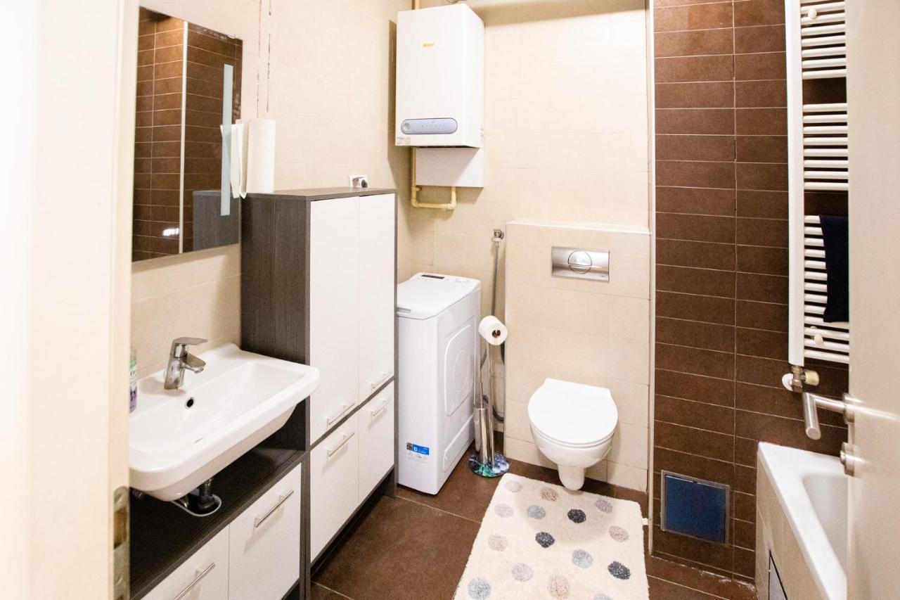 Apartment 6m I M5