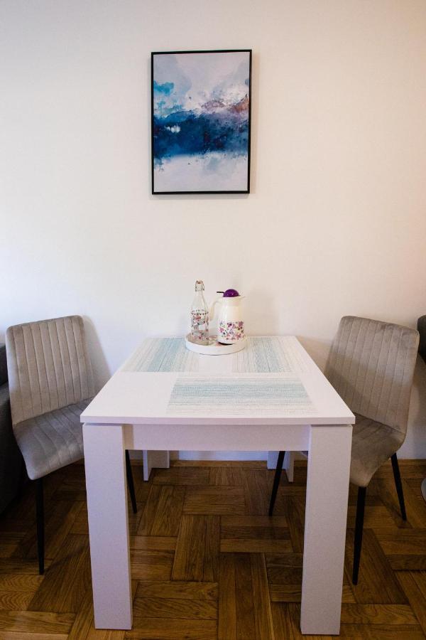 Apartment 6m I M5 *